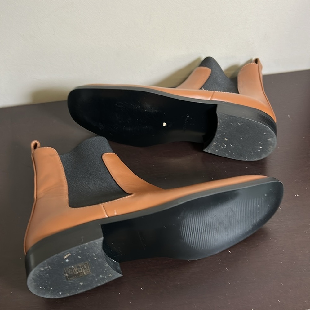 Everlane The Italian Leather Square Toe
Chelsea Boot Peanut Brown Sz 8 - Picture 9 of 9